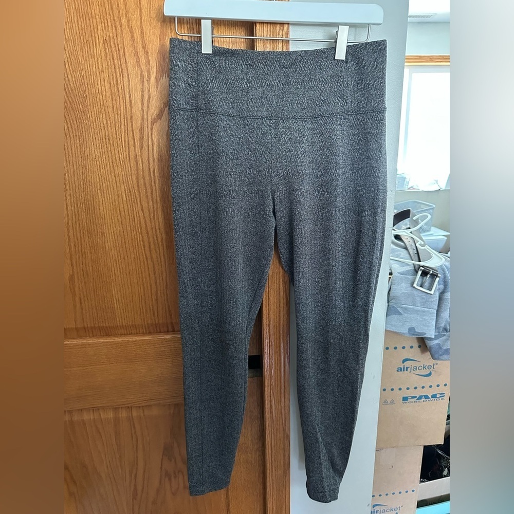 ✨Like new✨ Athleta Trouser style Charcoal Leggings